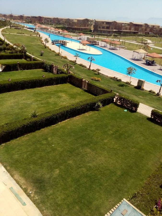 Chalet Marina Wadi Degla Families Only Pool View 2Nd Floor 6 Adults アインソフナ エクステリア 写真